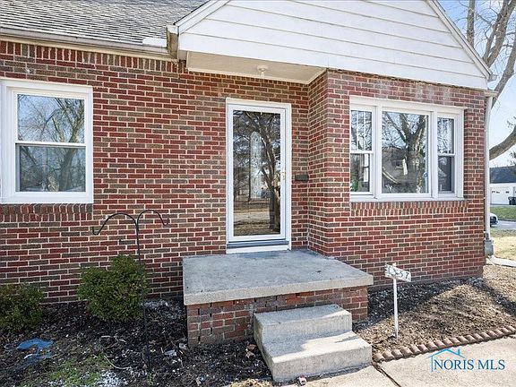 5th image of 1357 Stanwix Dr