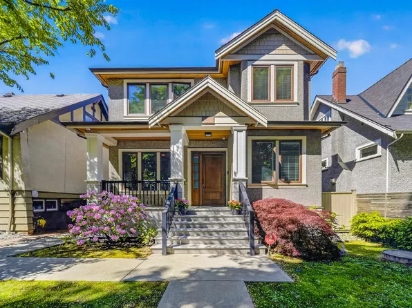 3285 W 12th Ave, Vancouver, BC V6K 2R8