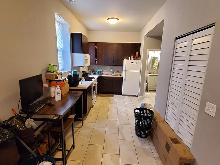 1532 W 18th Pl #2R — Photo 6
