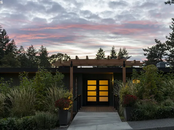 16998 Greentree Ave, Lake Oswego, OR 97034