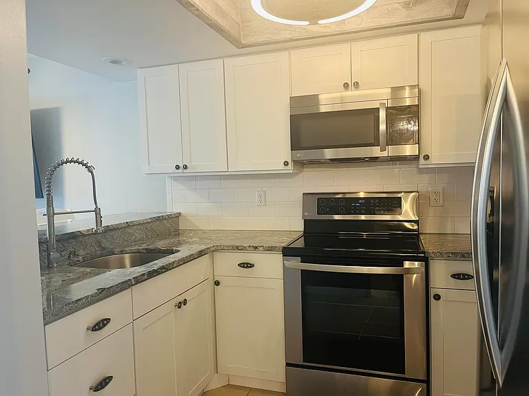 3142 Sir Hamilton Cir — Photo 4