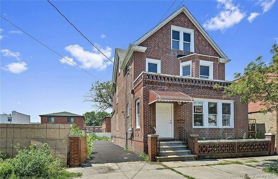 1337 Ellison Ave #2