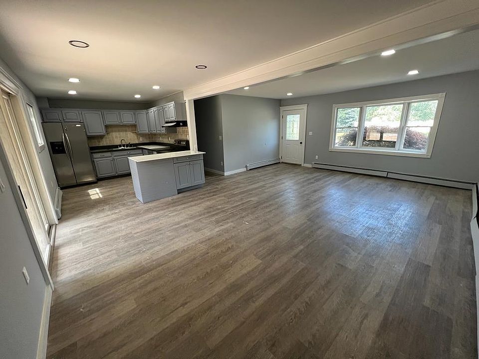 1st image of 16 Jamar Dr