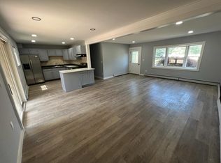 16 Jamar Dr, Port Jefferson Station, NY 11776