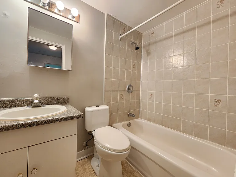 420 Gilmour St — Photo 23