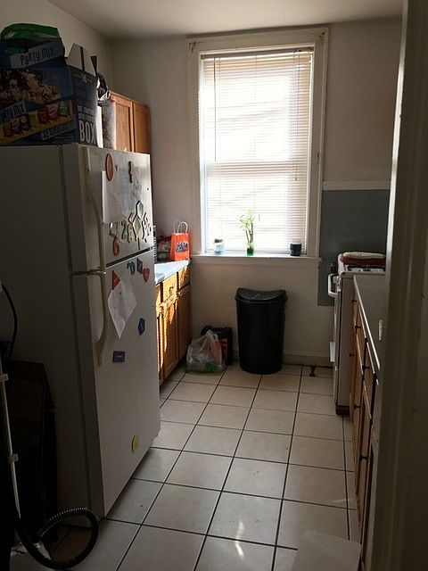 1st image of 1609 W Foster Ave #1