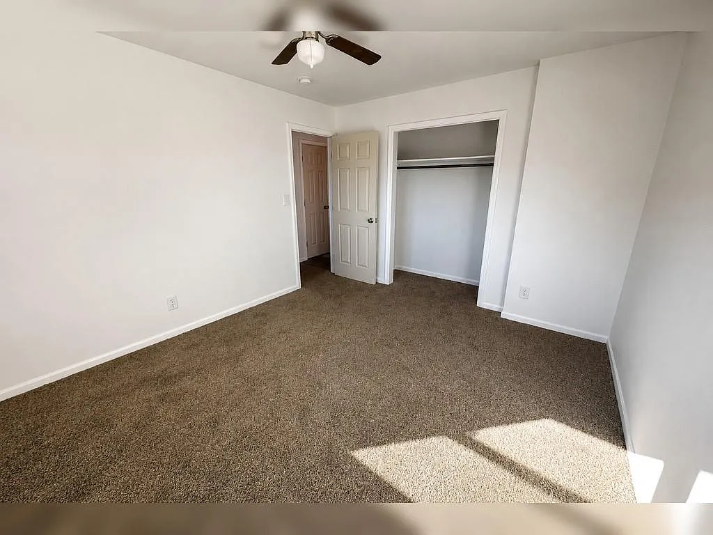 7 bed, 5.0 bath, 4445 sqft, $3,495 — Photo 2