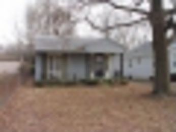 1st image of 1905 S Hardy Ave
