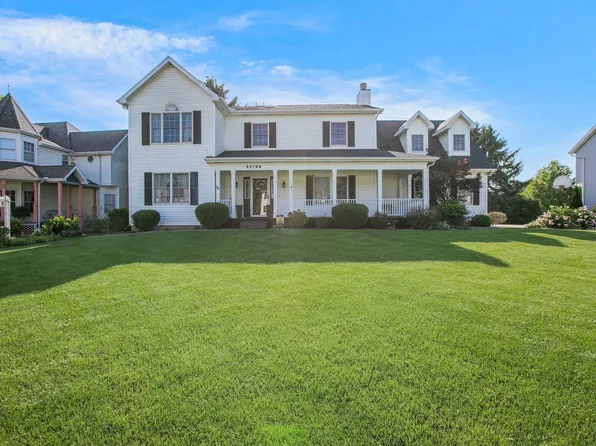 52199 Arrowhead Cir, Granger, IN 46530