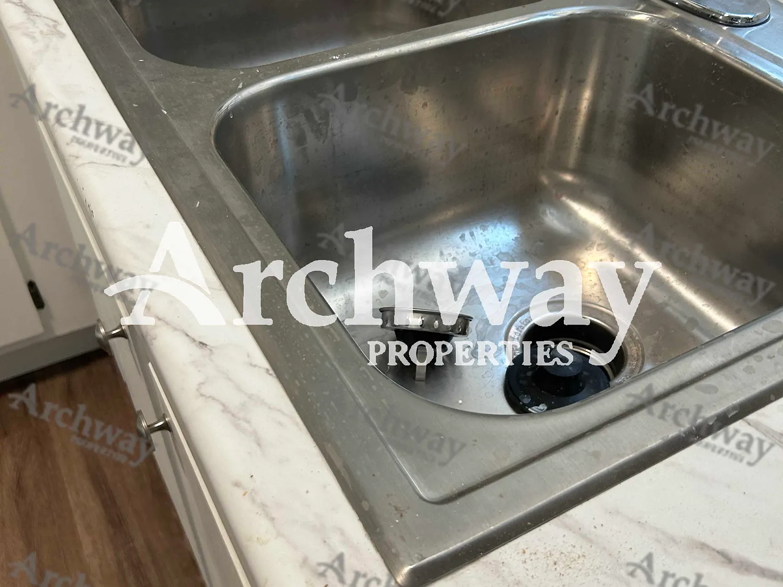3 bed, 1.5 bath, 1092 sqft, $1,350 — Photo 4
