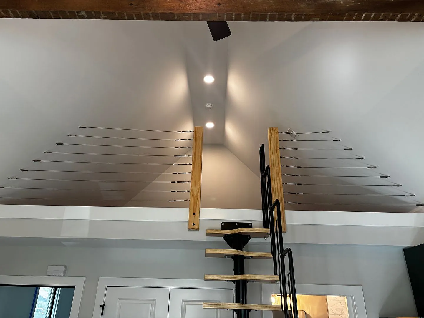 937 Lake Ave — Photo 2