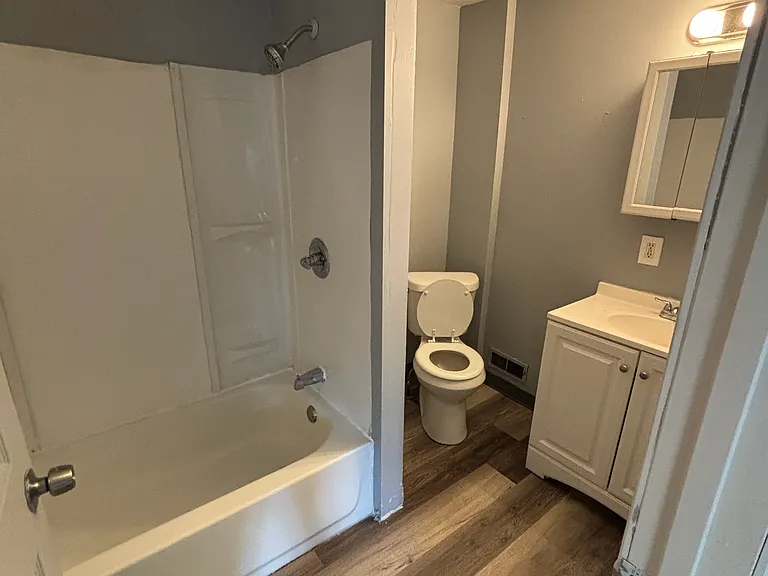 1163 Pondview Ave — Photo 13