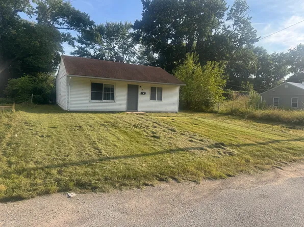 28 Agnes Dr, Cahokia, IL 62206