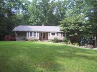 8 Norwood Rd, Salem, NH 03079