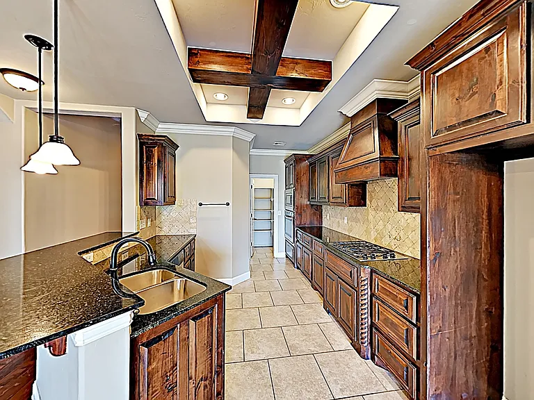 2125 Turtle Creek Dr — Photo 5
