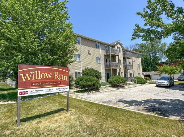 645 Stonehaven Dr UNIT 301