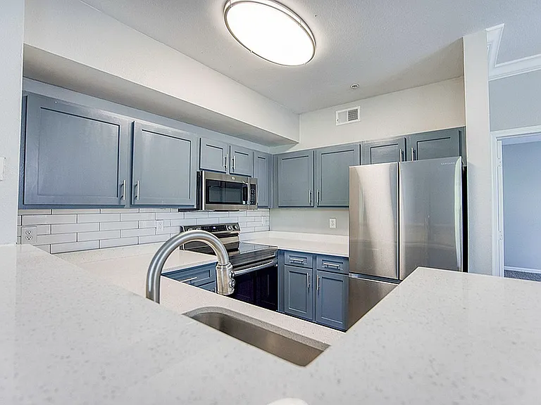 The Vintage at Zona Rosa Apartment Homes — Photo 29