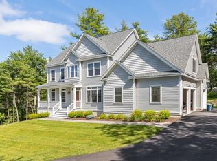8 Sky Top Dr, Manchester, MA 01944