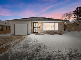 620 Oregon St, Racine, WI 53405