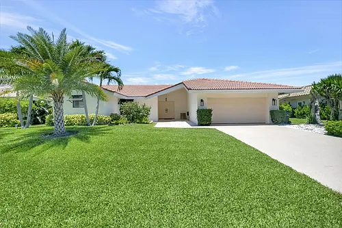 902 Foxpointe Cir Photo 1