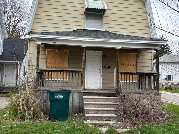 911 N Pine St, Lansing, MI 48906