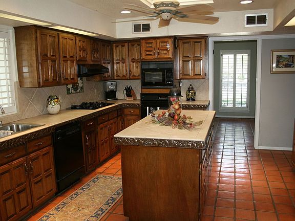4th image of 5154 Willow Creek Cir