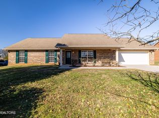5515 J Riley West Dr, Greenback, TN 37742