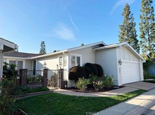 2524 Park Lk, Santa Ana, CA 92705