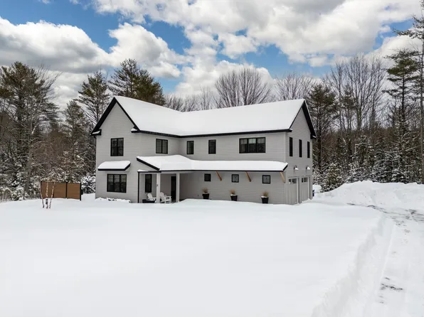 21 Renee Road, Freeport, ME 04032