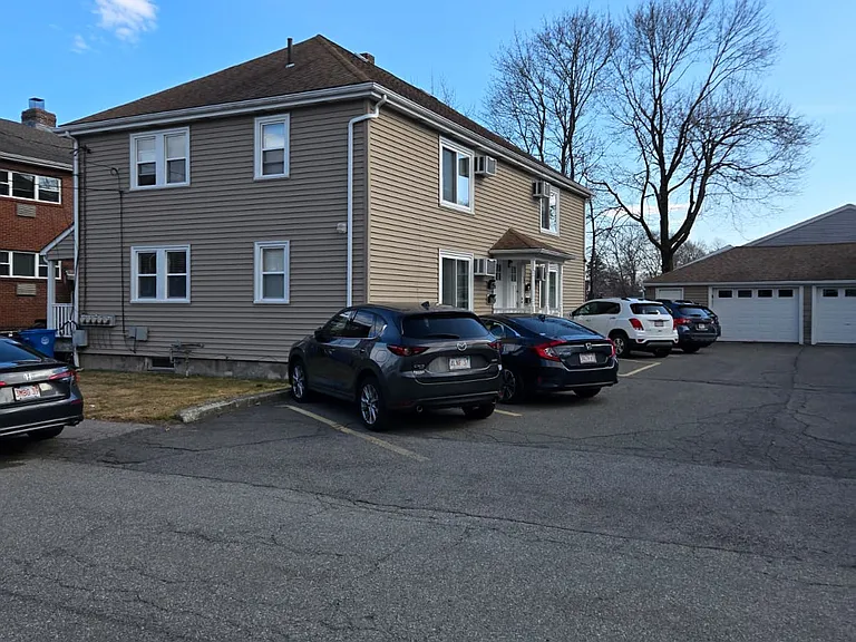 12 Hartwell St #12B — Photo 9