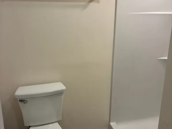 237 Virginia St #Vt6, Oak Hill, WV 25901