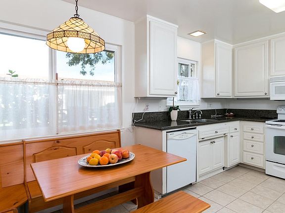270 E Fiesta Green-MLS_Size-009-14-Kitch