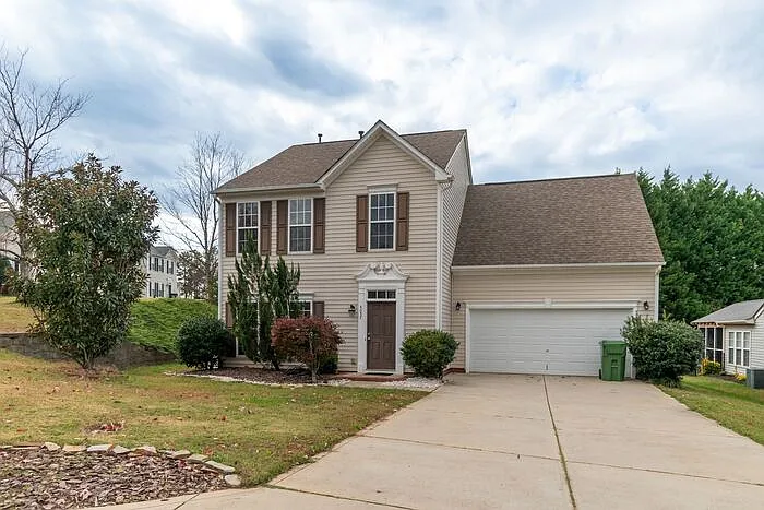 Building Photo - 4057 Buckingham Dr