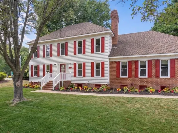 1605 Dey Cove Dr, Virginia Beach, VA 23454