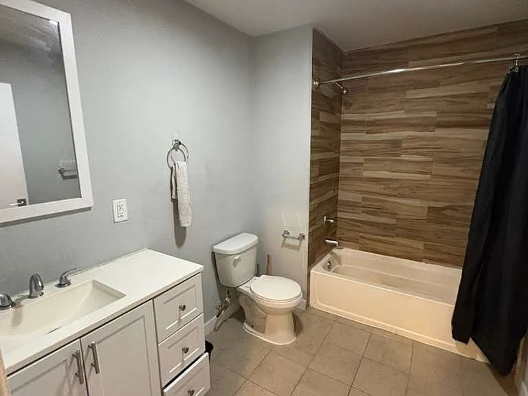 144 Fair St #401 — Photo 5