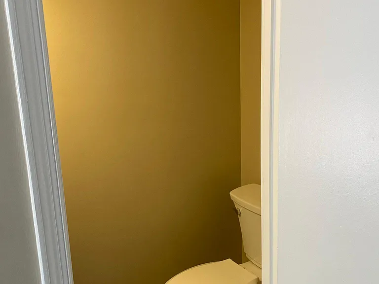 13 Dorchester Dr — Photo 11