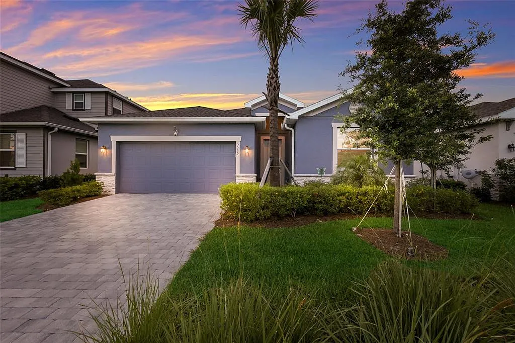 4 bed, 3.0 bath, 2036 sqft, $2,800 — Photo 3