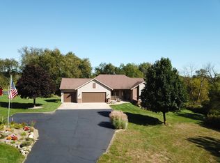 4641 35th St, Zeeland, MI 49464