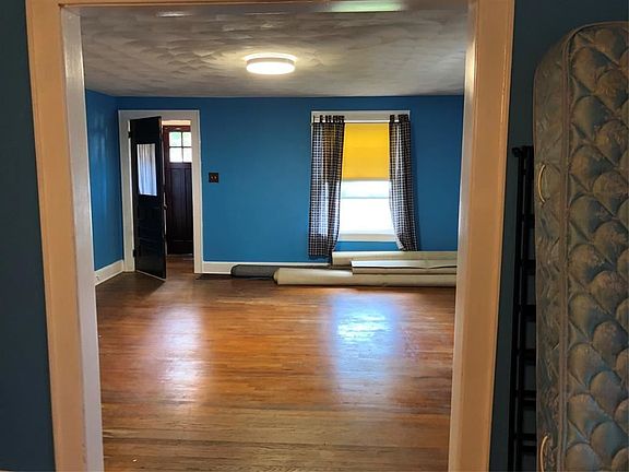 5th image of 800 Vestal Ln