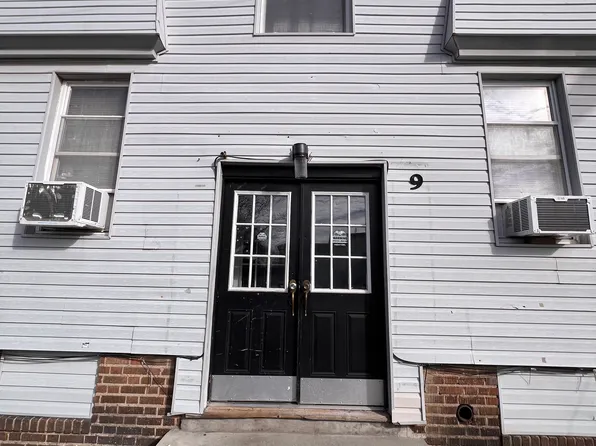 9 Boyd St, Kearny, NJ
