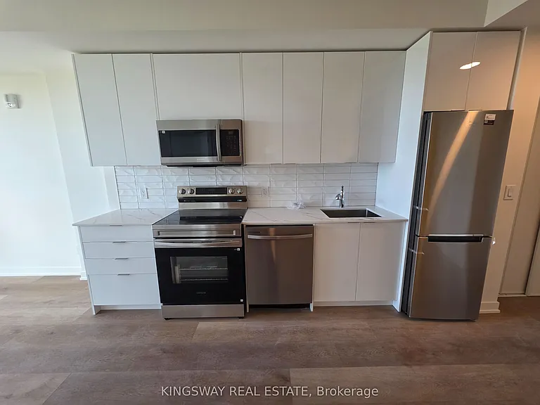 33 Erie Ave #1212 — Photo 4