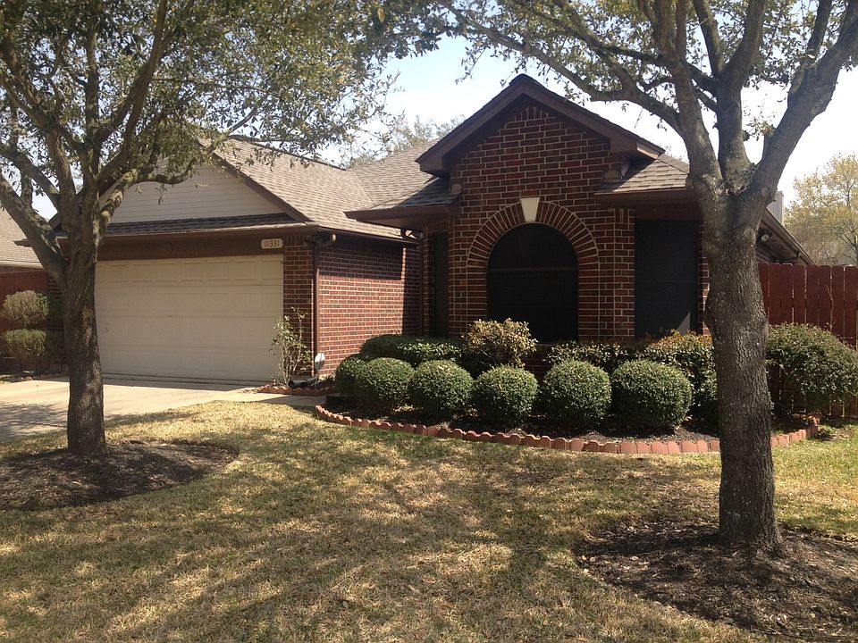 1st image of 11331 Meadowchase Dr