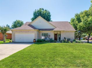 1827 Autumndale Dr, Grapevine, TX 76051