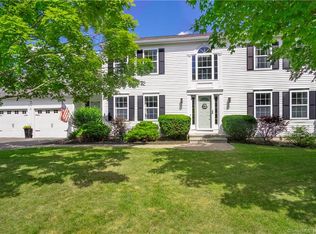 11 Brook Pasture Ln, Granby, CT 06035