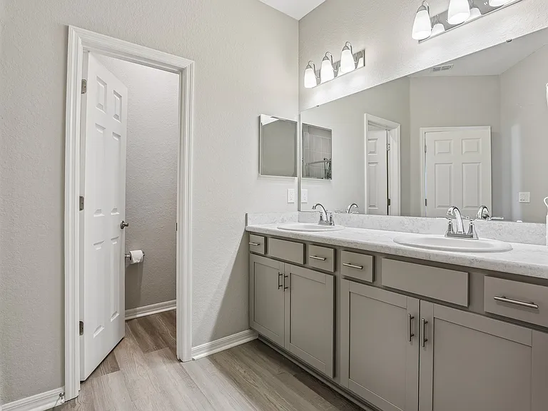 2167 Desert Rose Dr — Photo 34