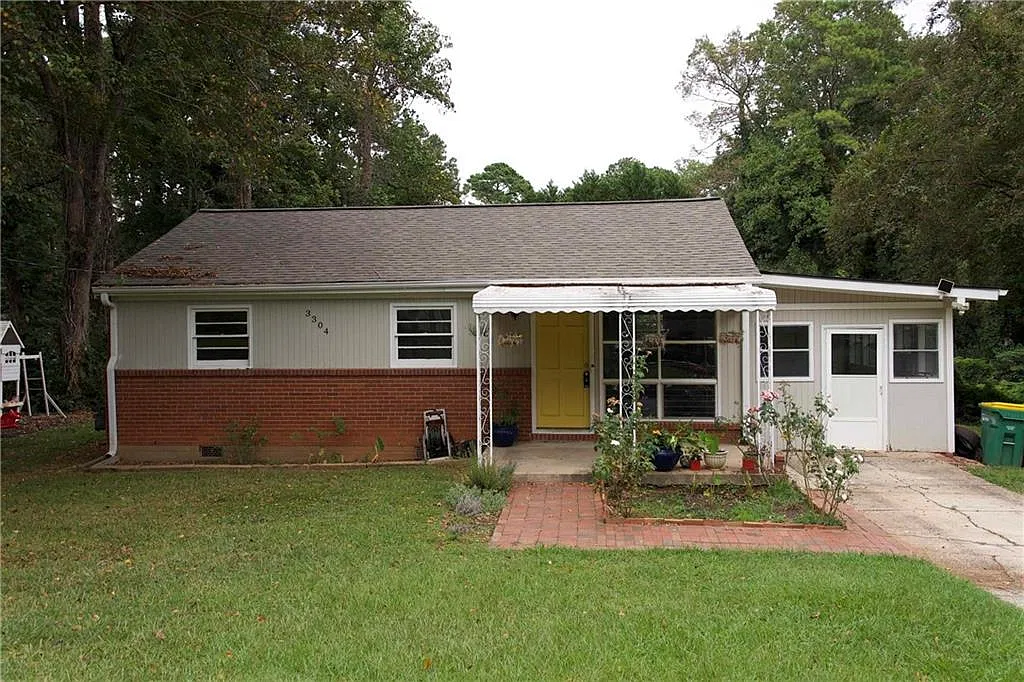 3 bed, 1.5 bath, 1154 sqft, $2,400 — Photo 1