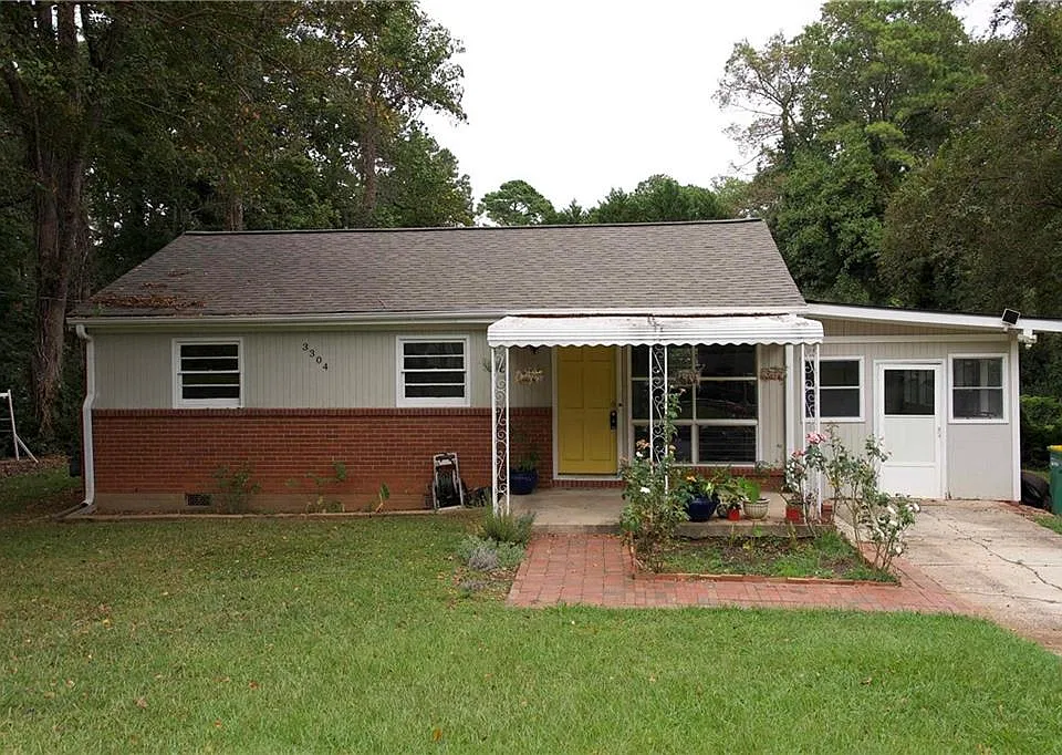 3304 Spring Dr