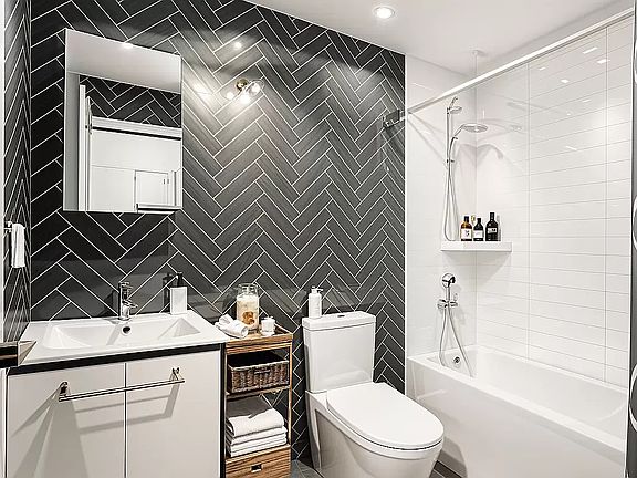 5th image of 1074 Putnam Ave #4C