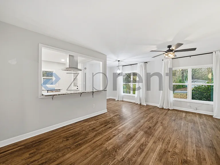1788 Broadwell St SW — Photo 2