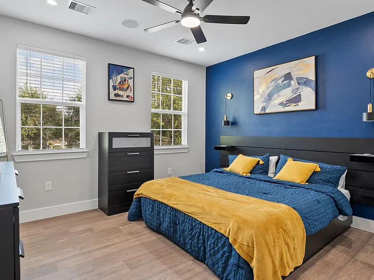 825 Paul Quinn St #B — Photo 29
